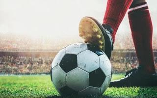 Transmisión de partidos de fútbol para ver en línea en PC y TV